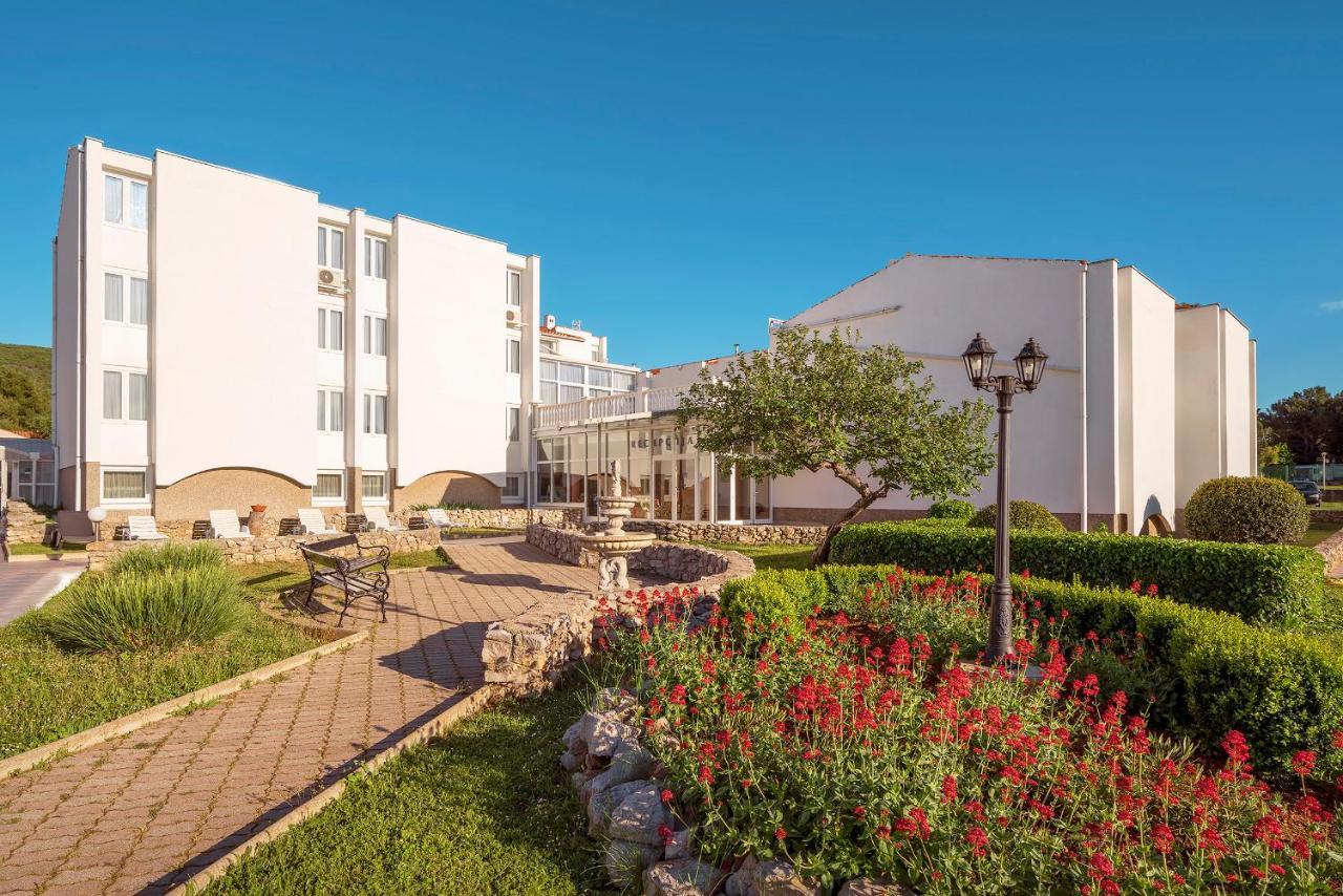 Hotel Omorika Пунат Экстерьер фото