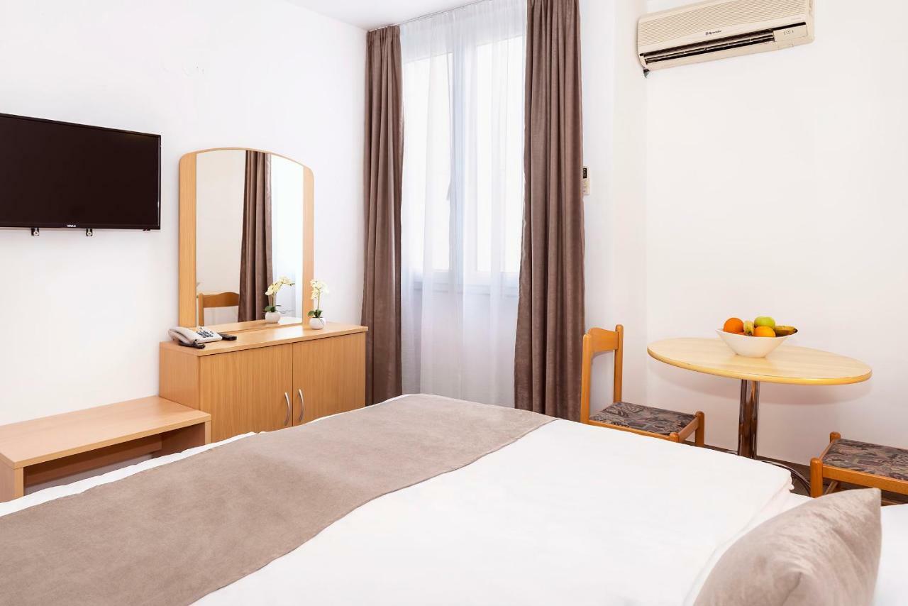 Hotel Omorika Пунат Экстерьер фото